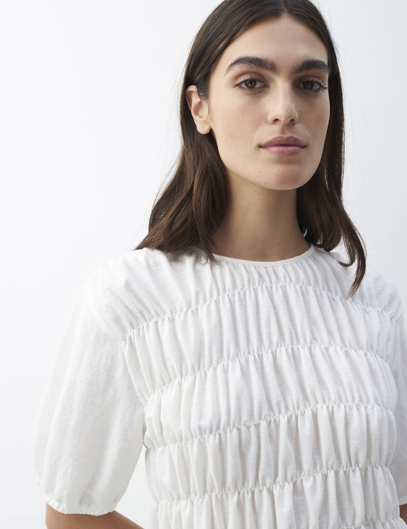 CAMISETA-MUJER-BASICA-CHEVIGNON-701D023-CRUDO-4.JPG