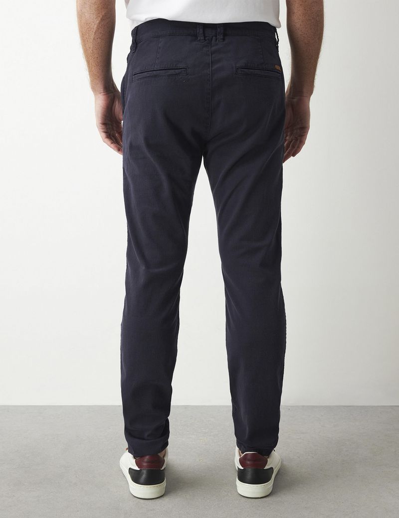 PANTALON-HOMBRE-JOGGER-CHEVIGNON-632D002-AZUL-3.JPG
