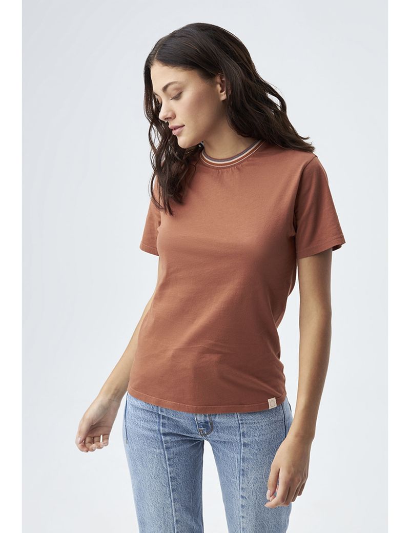 CAMISETA-MUJER-CLASSIC-AMERICANINO-601D007-CAFE