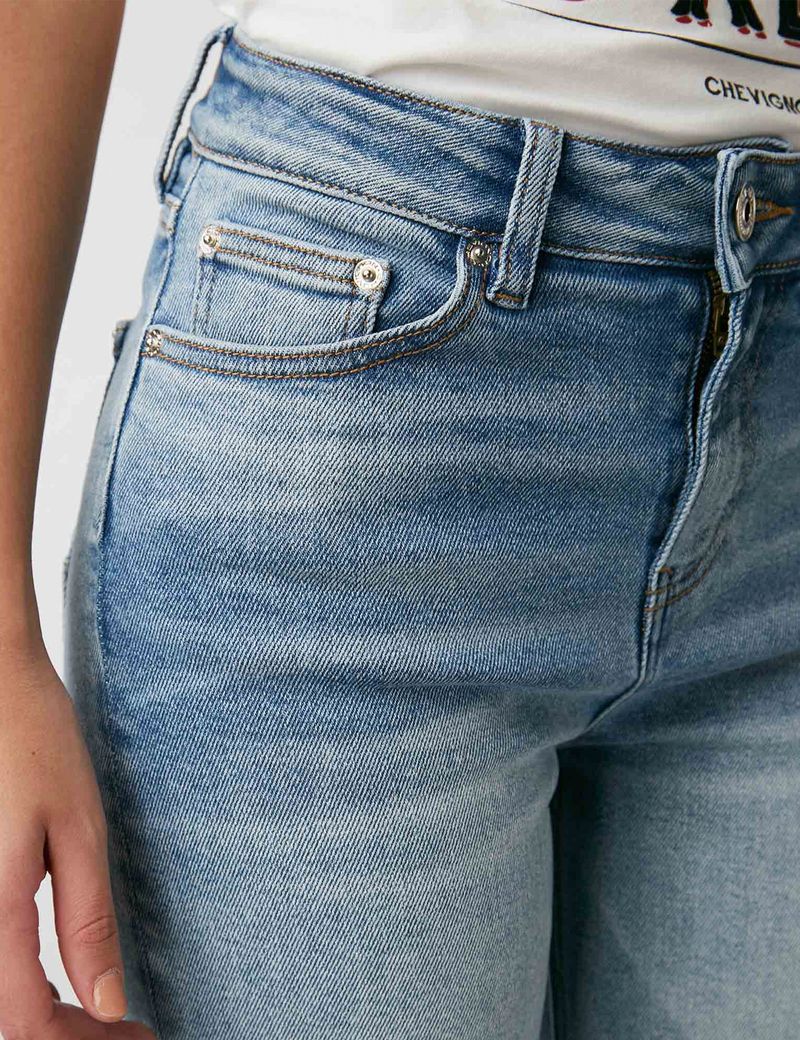 JEAN-MUJER-HIGH-COSMO-CHEVIGNON-432D022-AZUL-2.JPG