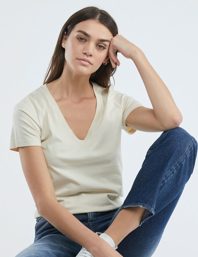 CAMISETA-MUJER-MANGA-CORTA-CHEVIGNON-709D051-CRUDO-3.JPG