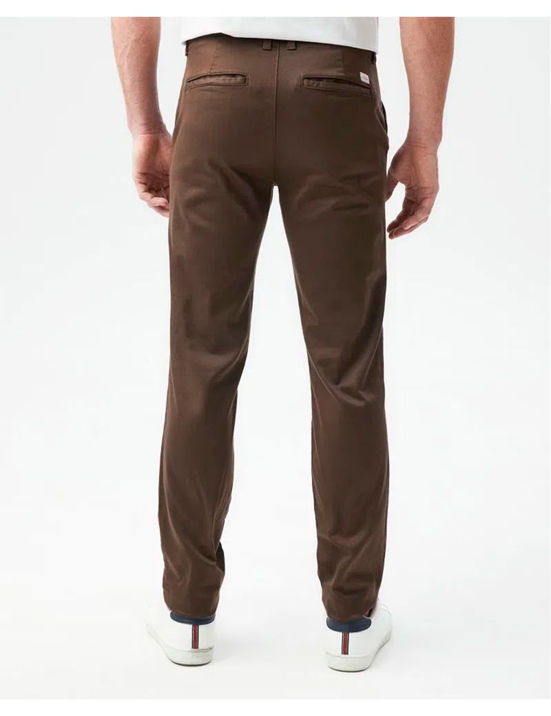 PANTALON-HOMBRE-CLASICO-CHEVIGNON-6308000-CAFE-4.JPG