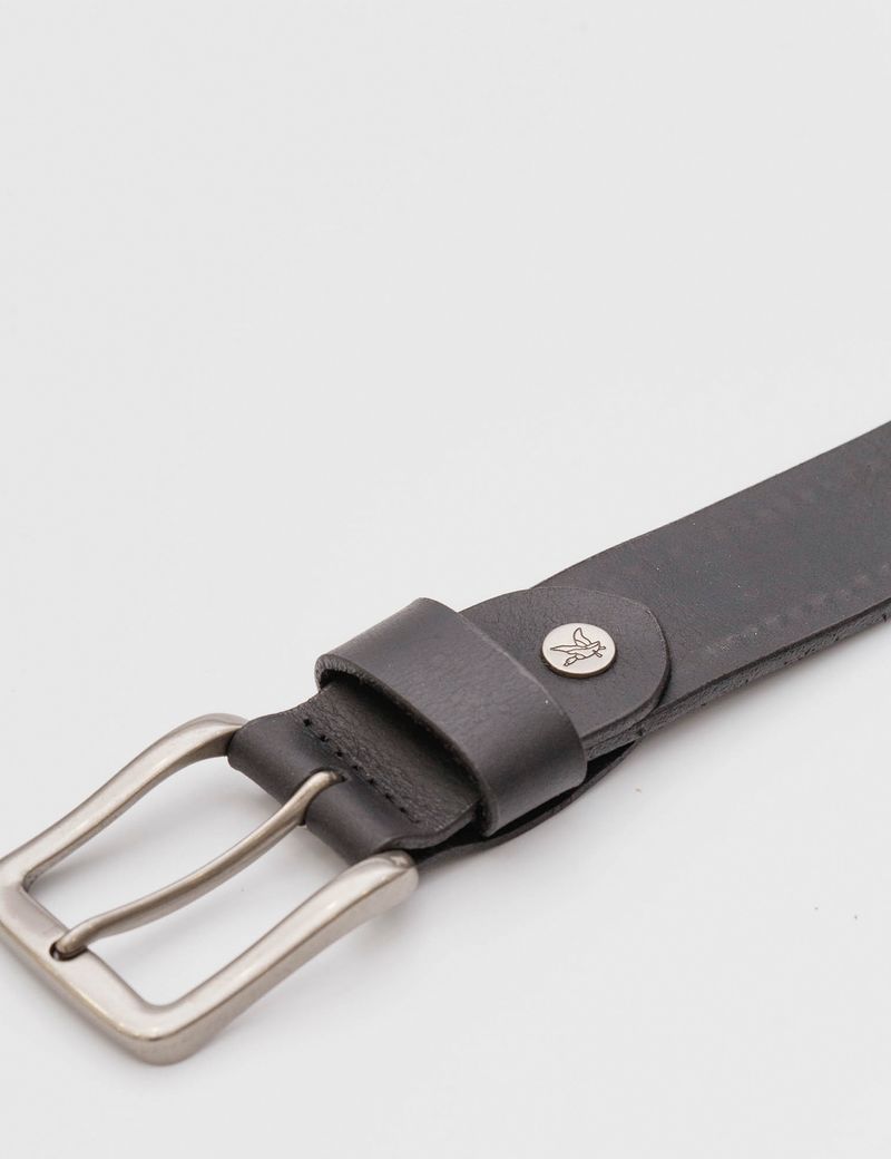 CORREA-HOMBRE-CLASICA-CHEVIGNON-011E000-NEGRO-3.JPG