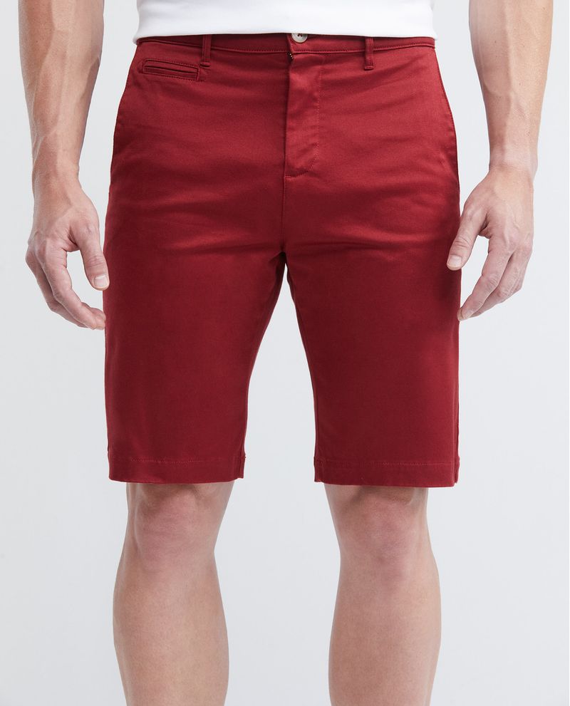 Bermuda roja hombre sale