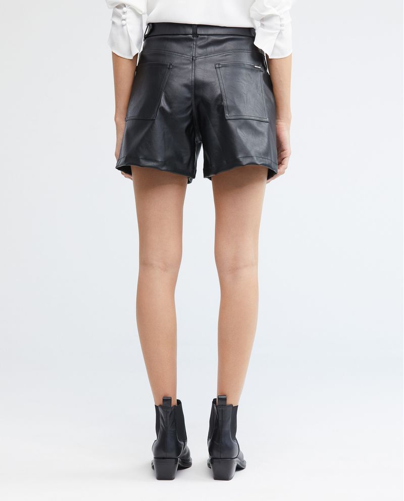 SHORT-MUJER-TIRO-ALTO-CHEVIGNON-752E002-NEGRO-3.JPG