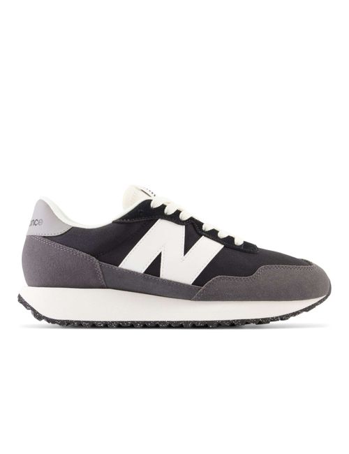 New balance hotsell quito ecuador imagenes