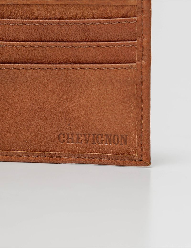 Chevignon billeteras sale