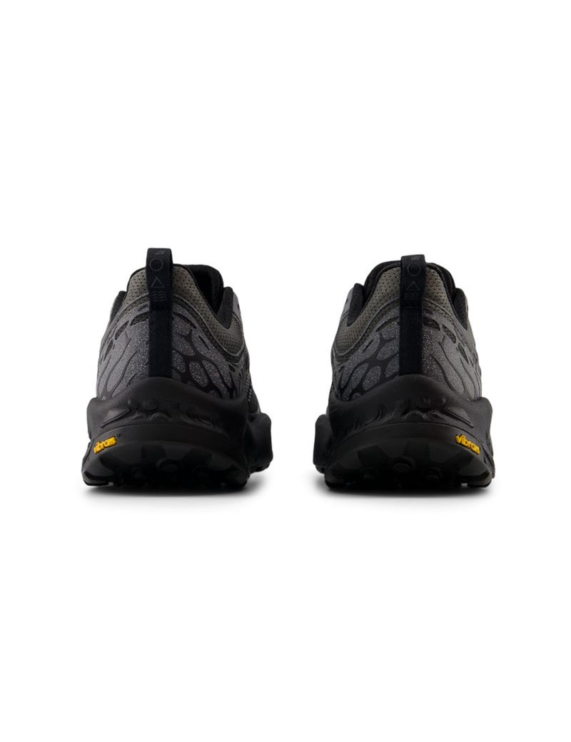 ZAPATO-HOMBRE-FOOTBALL-HIERRO-UTILITY-V8-NEW-BALANCE-UHIERAE-BLACK-001--4.JPG