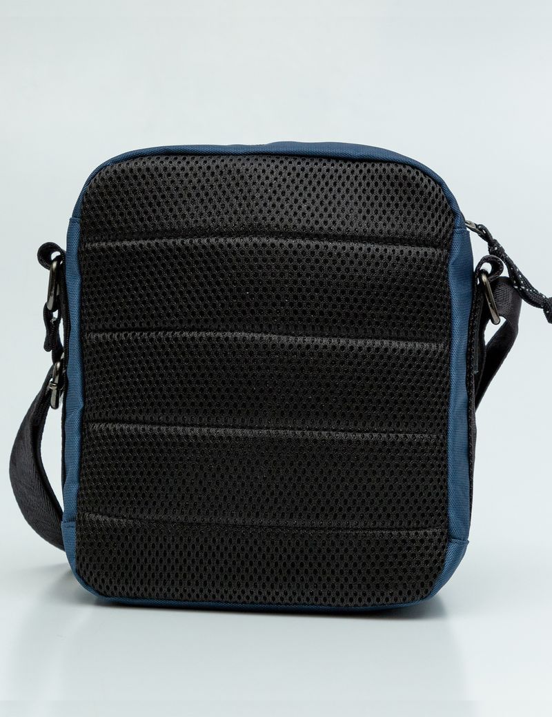 MOCHILA-HOMBRE-CLASICO-CHEVIGNON-009F002-AZUL-2.JPG