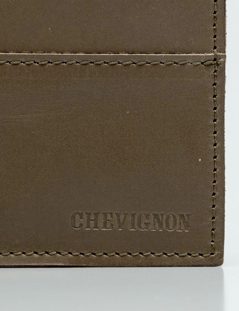 BILLETERA-HOMBRE-CLASICA-CHEVIGNON-029F003-CAFE-2.JPG