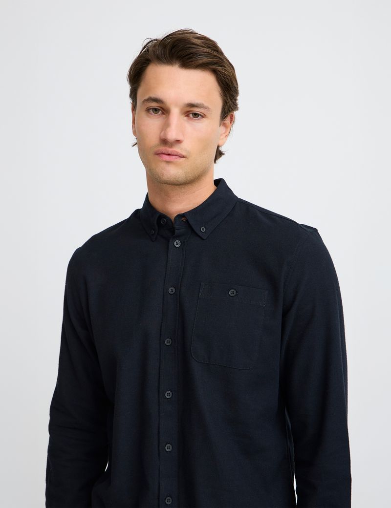 CAMISA-HOMBRE-CLASICA-BLEND-HE-20717140-NEGRO-2.JPG