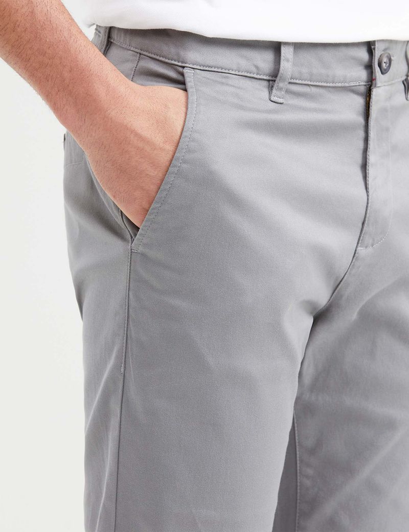 PANTALON-HOMBRE-CHINO-CHEVIGNON-631G000-GRISO-3.JPG
