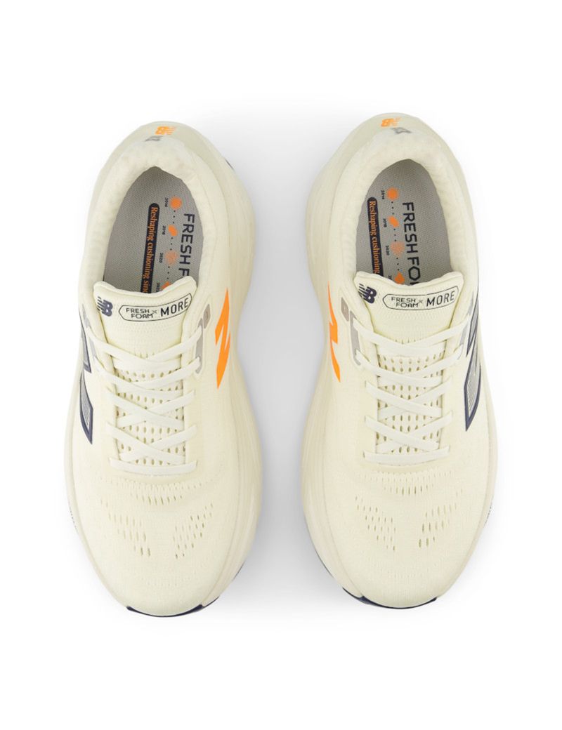ZAPATO-DE-HOMBRE-RUNNING-MORE-V5-MMORCF5-NEW-BALANCE-ANGORA102-3.JPG