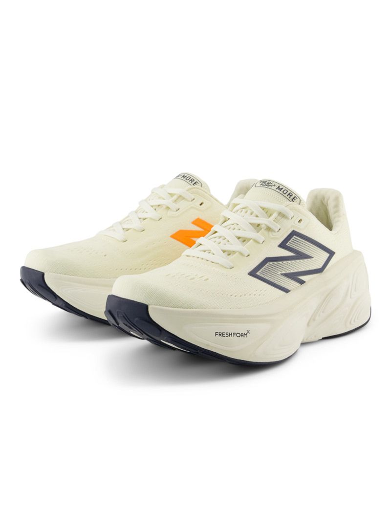 ZAPATO-DE-MUJER-RUNNING-MORE-V5-WMORCF5-NEW-BALANCE-ANGORA102-4.JPG