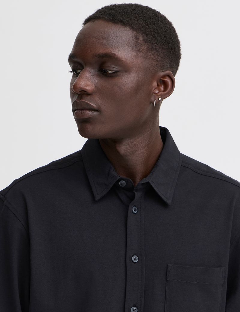CAMISA-HOMBRE-CLASICA-BLEND-HE-20718372-NEGRO-3.JPG