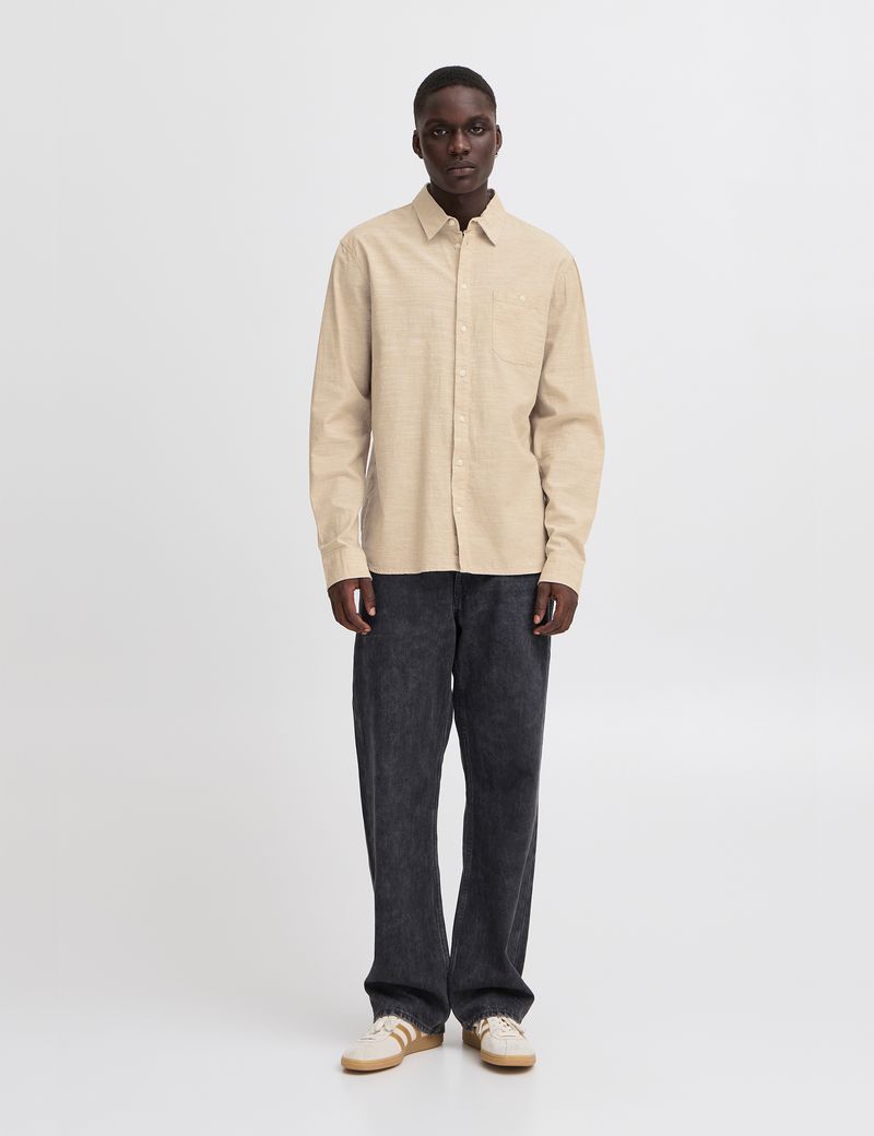 CAMISA-HOMBRE-CLASICA-BLEND-HE-20717678-MARRON-2.JPG