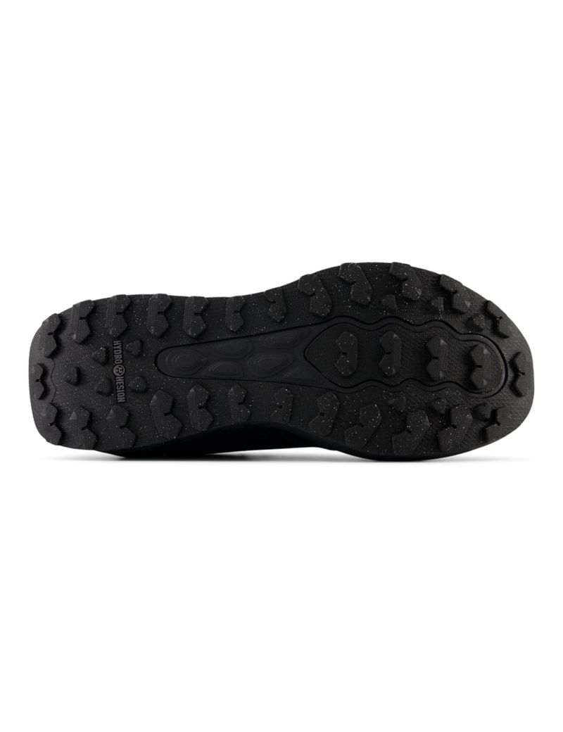 ZAPATO-HOMBRE-RUNNING-GAROE-V2-MTGAROK2-NEW-BALANCE-BLACK001-4.JPG