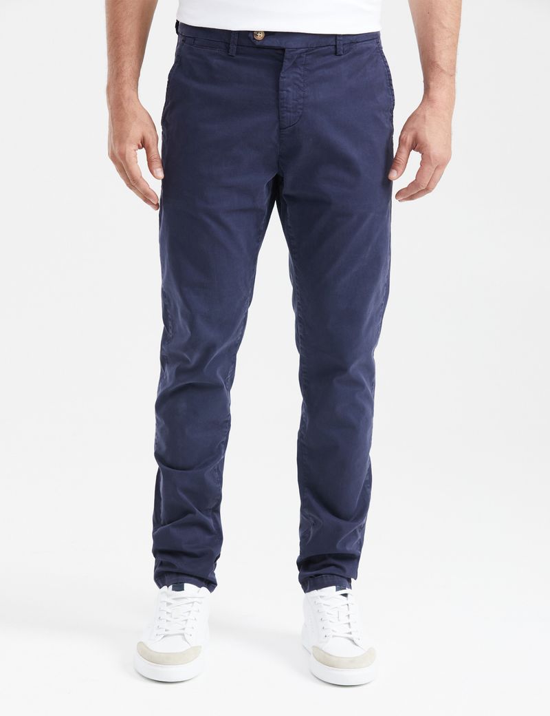 PANTALON-HOMBRE-CHINO-CHEVIGNON-631G001-AZUL-1.JPG