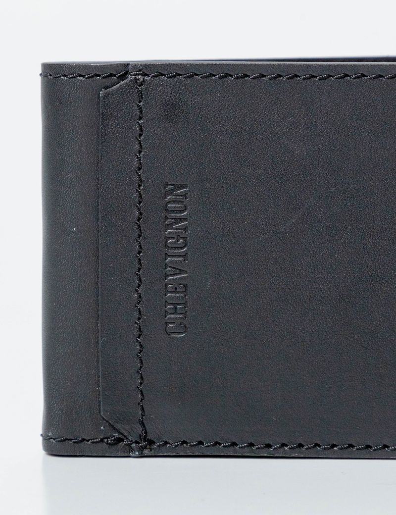 BILLETERA-HOMBRE-CLASICA-CHEVIGNON-021G000-NEGRO-2.JPG