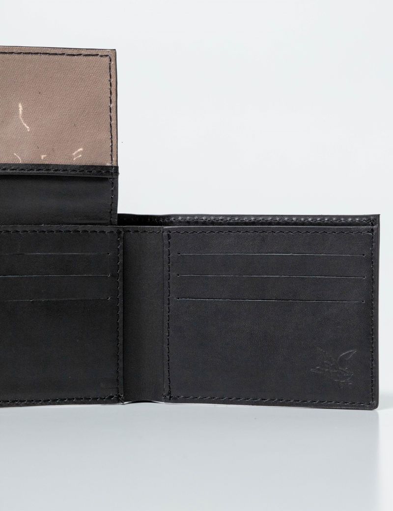 BILLETERA-HOMBRE-CLASICA-CHEVIGNON-021G000-NEGRO-4.JPG