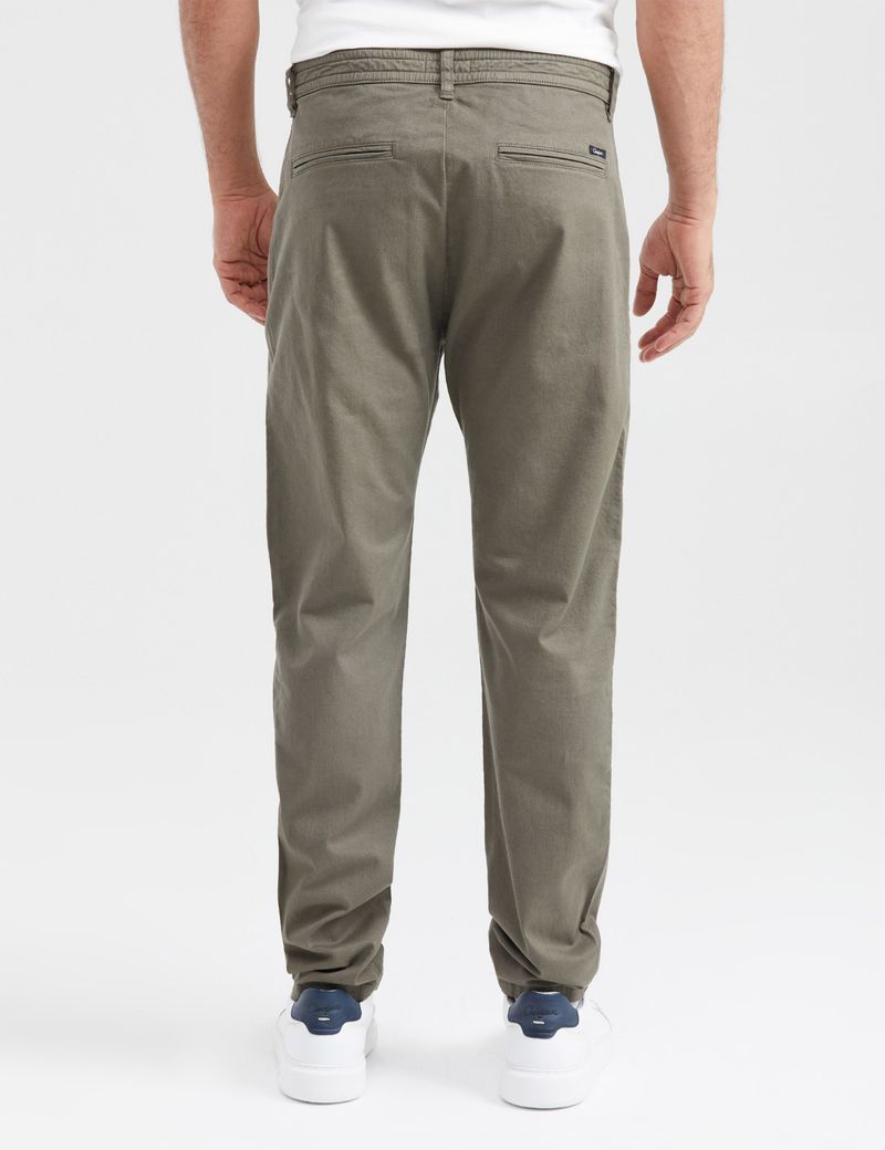 PANTALON-HOMBRE-JOGGER-CHEVIGNON-631G004-VERDE-4.JPG