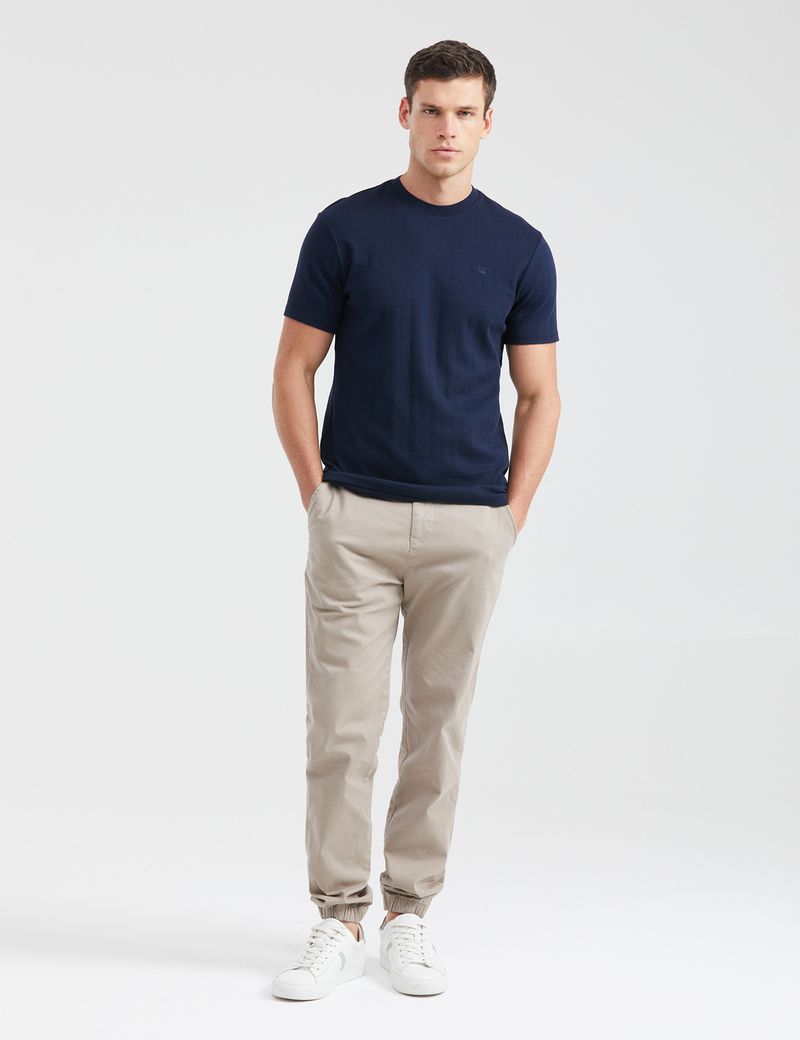 PANTALON-HOMBRE-JOGGER-CHEVIGNON-631G005-CRUDO-2.JPG