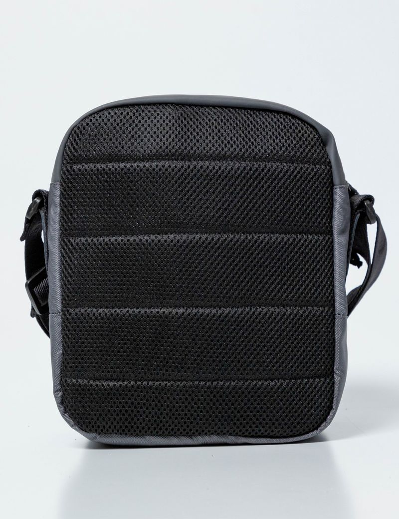 MOCHILA-HOMBRE-BASICO-CHEVIGNON-001G002-GRIS-5.JPG