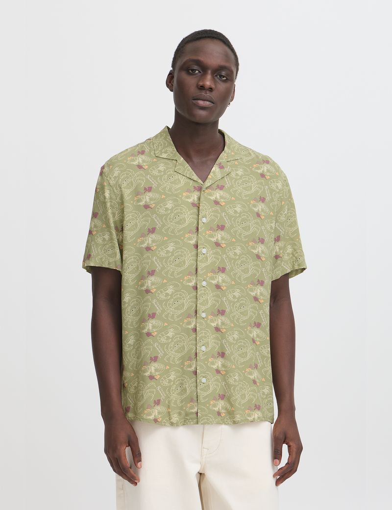 CAMISA-HOMBRE-CLASICA-BLEND-HE-20718227-OILGREEN-1.JPG