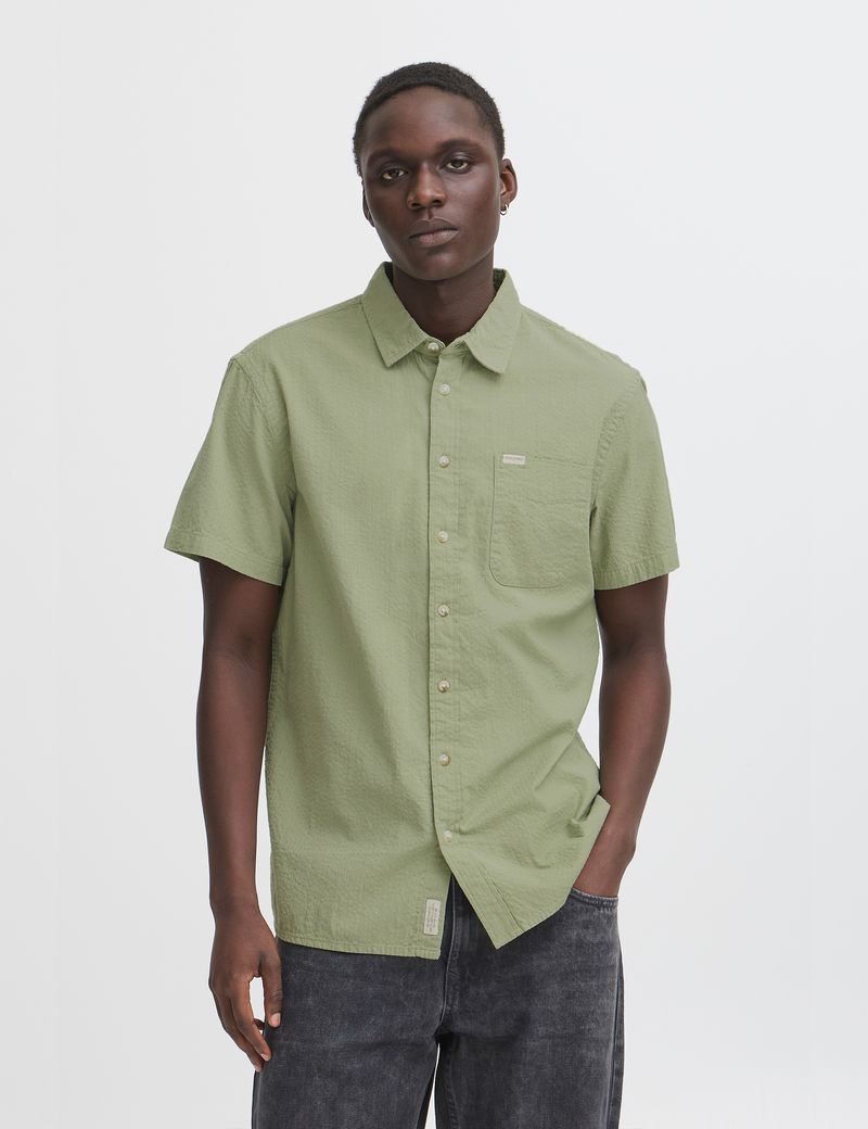 CAMISA-HOMBRE-CLASICA-BLEND-HE-20718213-OILGREEN-1.JPG