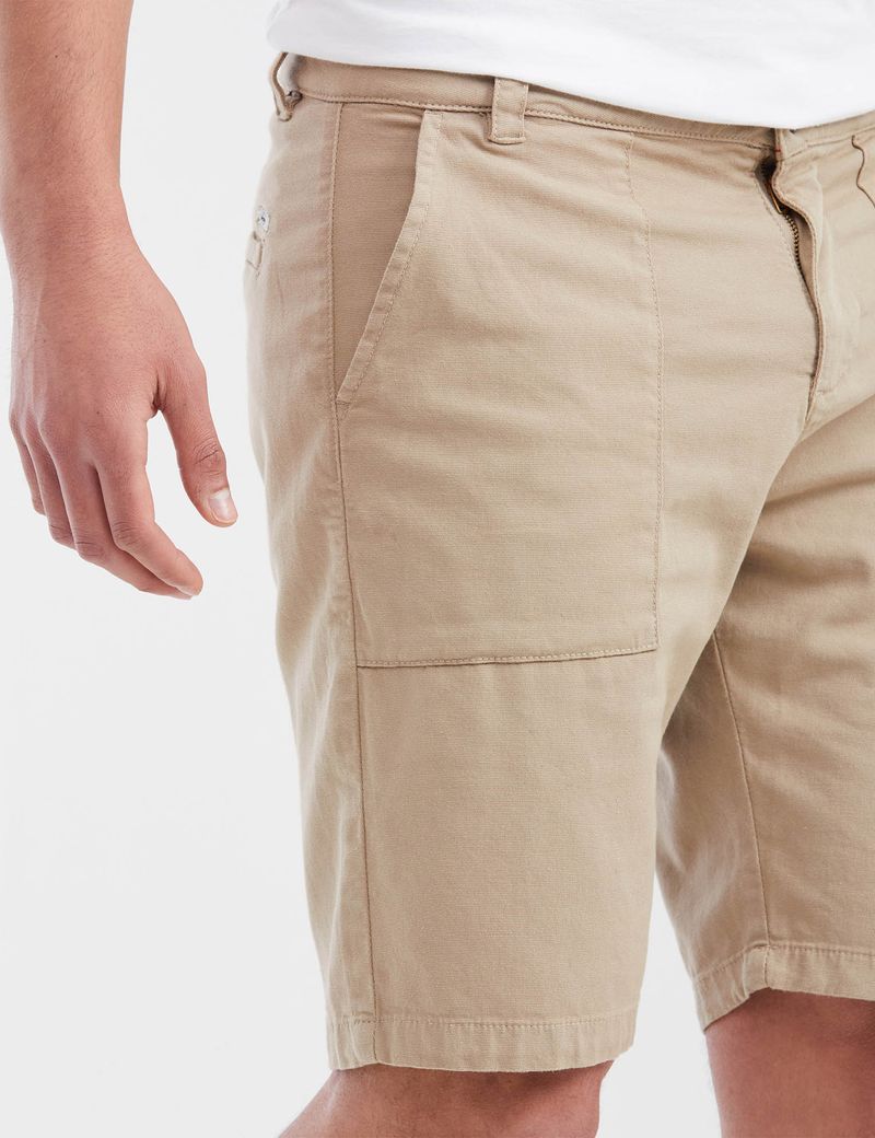 BERMUDA-STRAIGHT-FIT-HOMBRE-CHEVIGNON-652G001-BEIGE-3.JPG