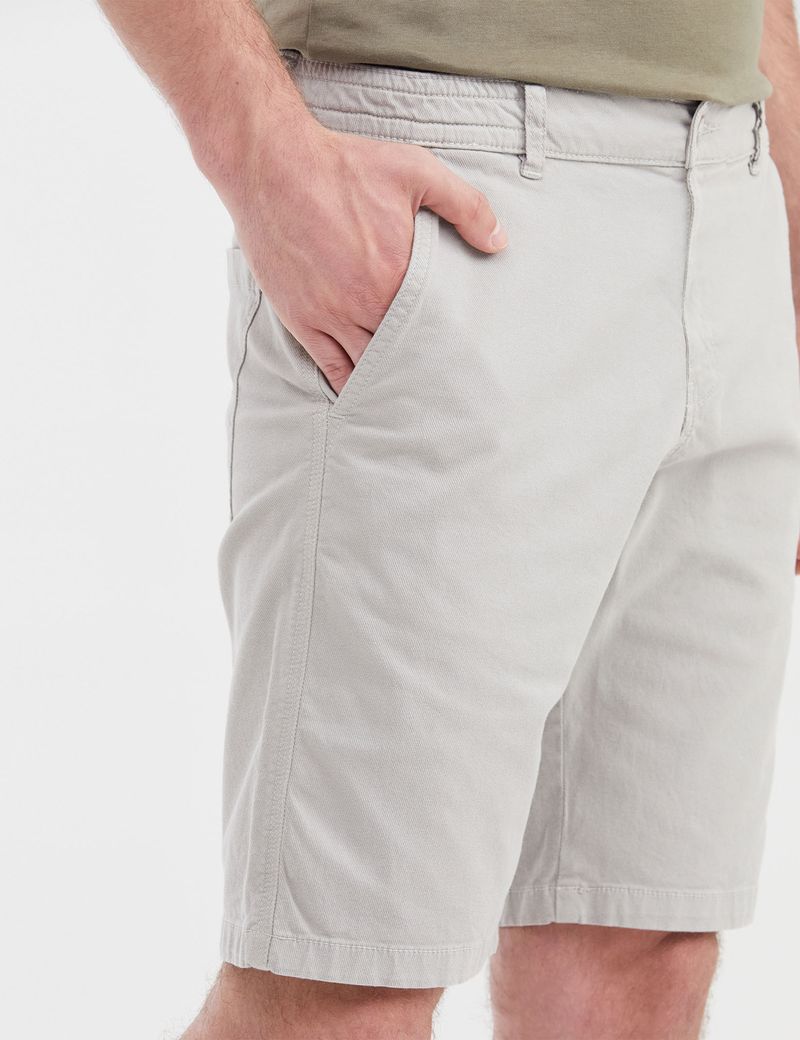 BERMUDA-STRAIGHT-FIT-HOMBRE-CHEVIGNON-652G004-GRIS-3.JPG