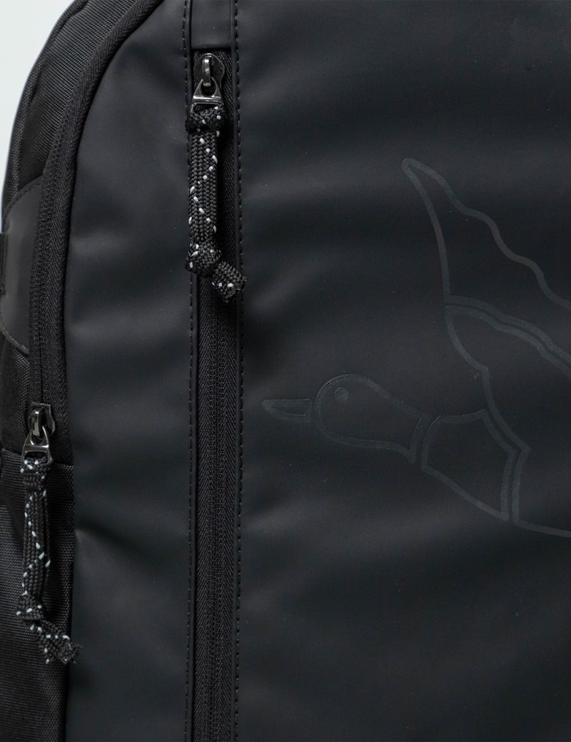 MOCHILA-CLASICA-HOMBRE-CHEVIGNON-002G000-NEGRO-2.JPG