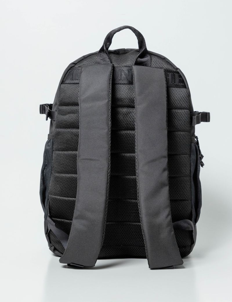 MOCHILA-CLASICA-HOMBRE-CHEVIGNON-002G000-NEGRO-4.JPG