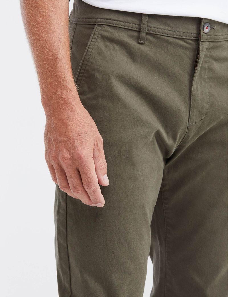 PANTALON-CHINO-HOMBRE-CHEVIGNON-632G000-VERDE-3.JPG