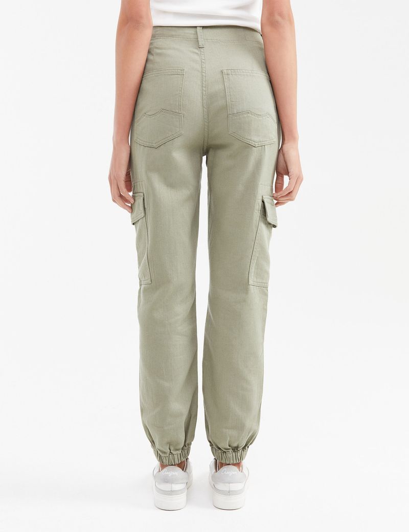 PANTALON-JOGGER-MUJER-CHEVIGNON-732G002-VERDE-4.JPG