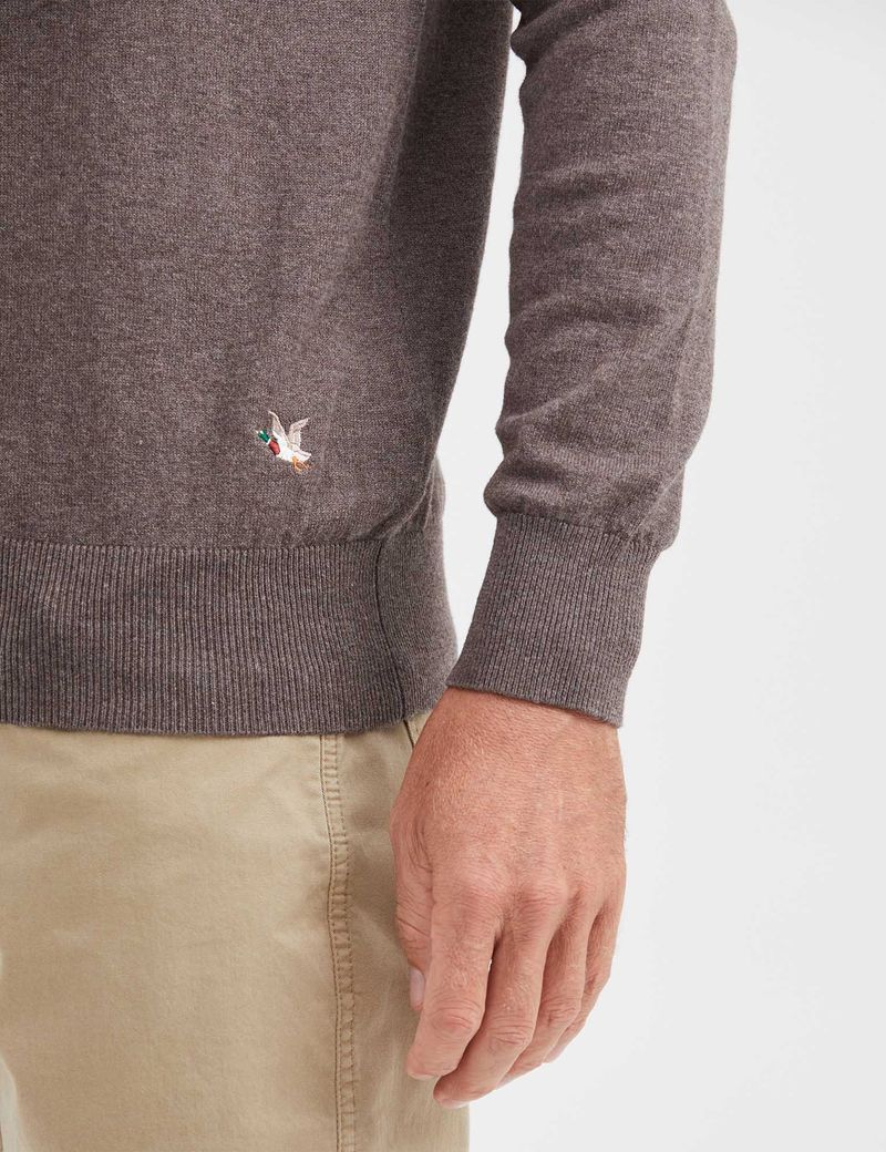 SWEATER-TEJIDO-HOMBRE-CHEVIGNON-692G000-CAFEM-3.JPG