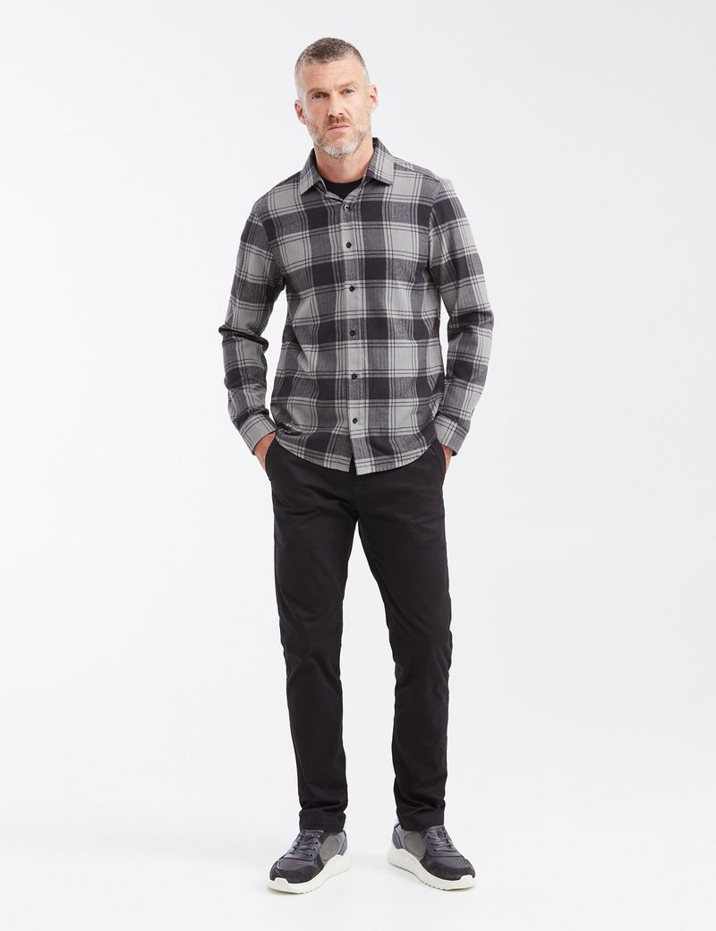 CAMISA-SLIM-FIT-HOMBRE-CHEVIGNON-612G046-NEGRO-2.JPG